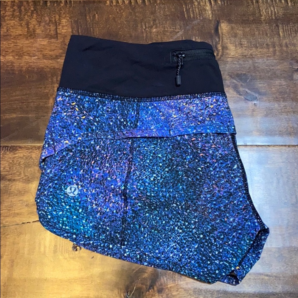 Lululemon size 2 Galaxy speed up shorts 2.5”